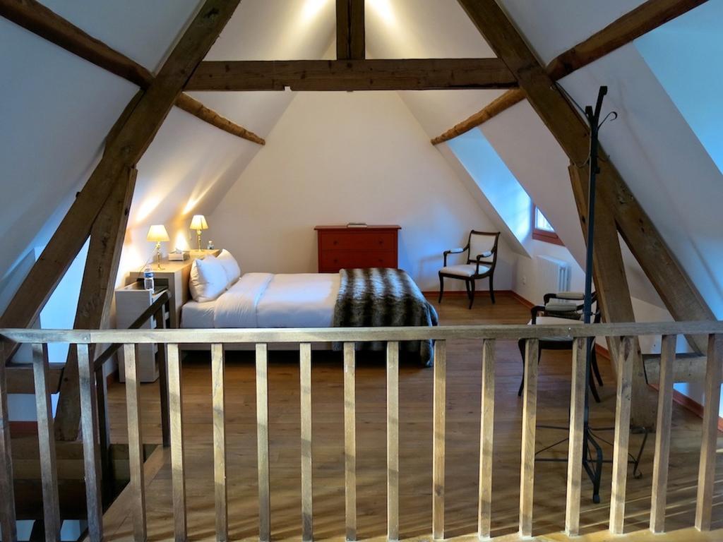 Chateau De Bouelles Bed & Breakfast นูฟชาเตล-ออง-เบร ภายนอก รูปภาพ