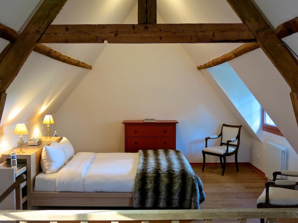 Chateau De Bouelles Bed & Breakfast นูฟชาเตล-ออง-เบร ภายนอก รูปภาพ